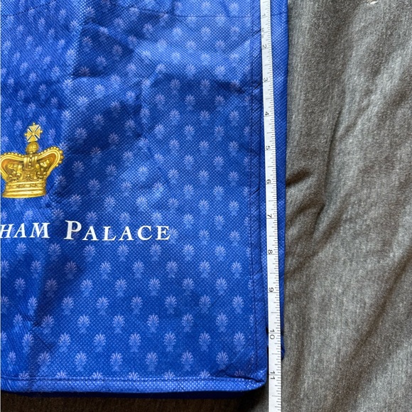 Buckingham Palace Blue Tote Bag - Picture 4 of 5